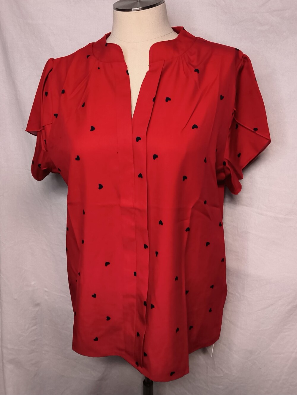 Red Heart-Print V-Neck Flutter Sleeve Blouse L
